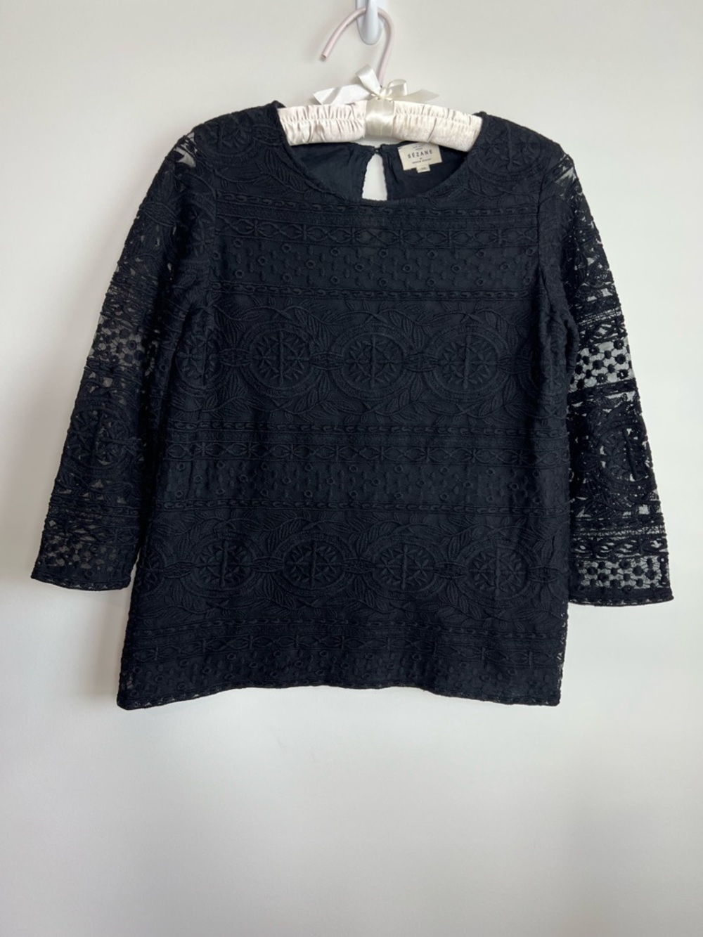Sezane Black Lacey Design Scoop Neck Sheer Sleeve Elegant Blouse Top 36 XS